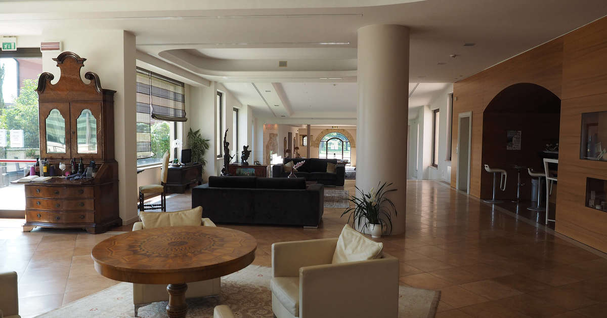 Een foto van het interieur van Hotel Valle di Assisi Resort