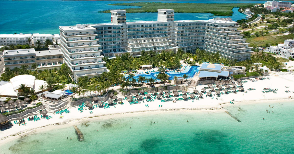 Een foto van de buitenkant van Riu Caribe