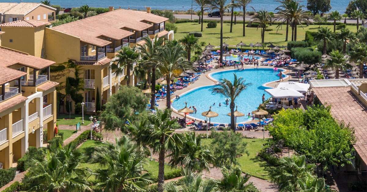 Een foto van het zwembad bij Club Del Sol Aparthotel
