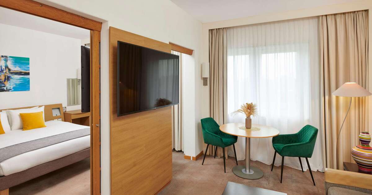 Een foto van Novotel London West