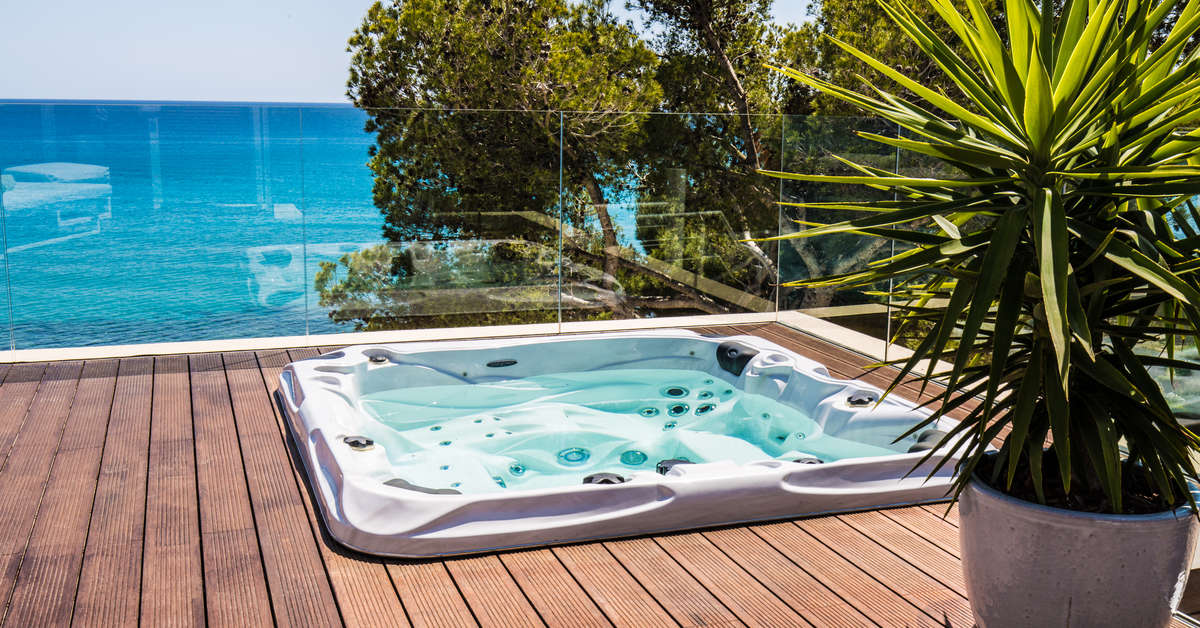Een foto van het terras bij Melbeach Hotel & Spa