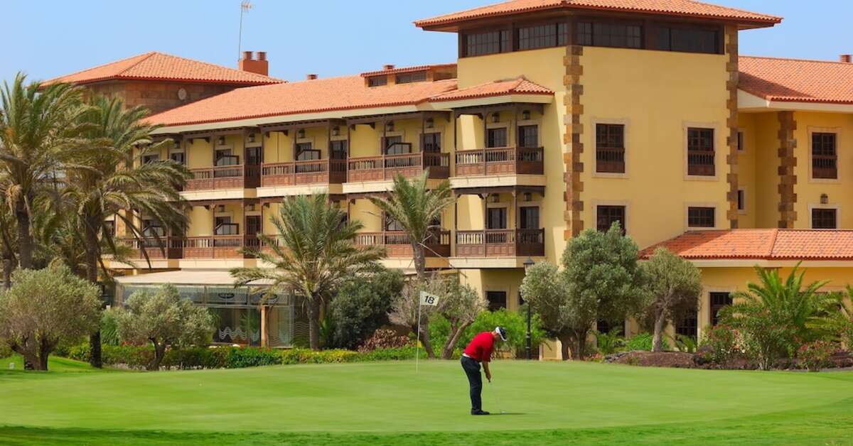 Een foto van de buitenkant van Elba Palace Golf Boutique Hotel