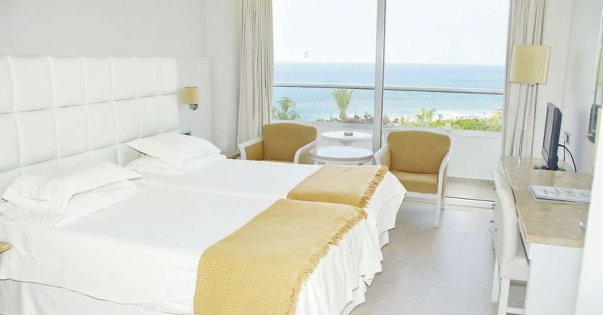Een foto van Grecian Sands Hotel