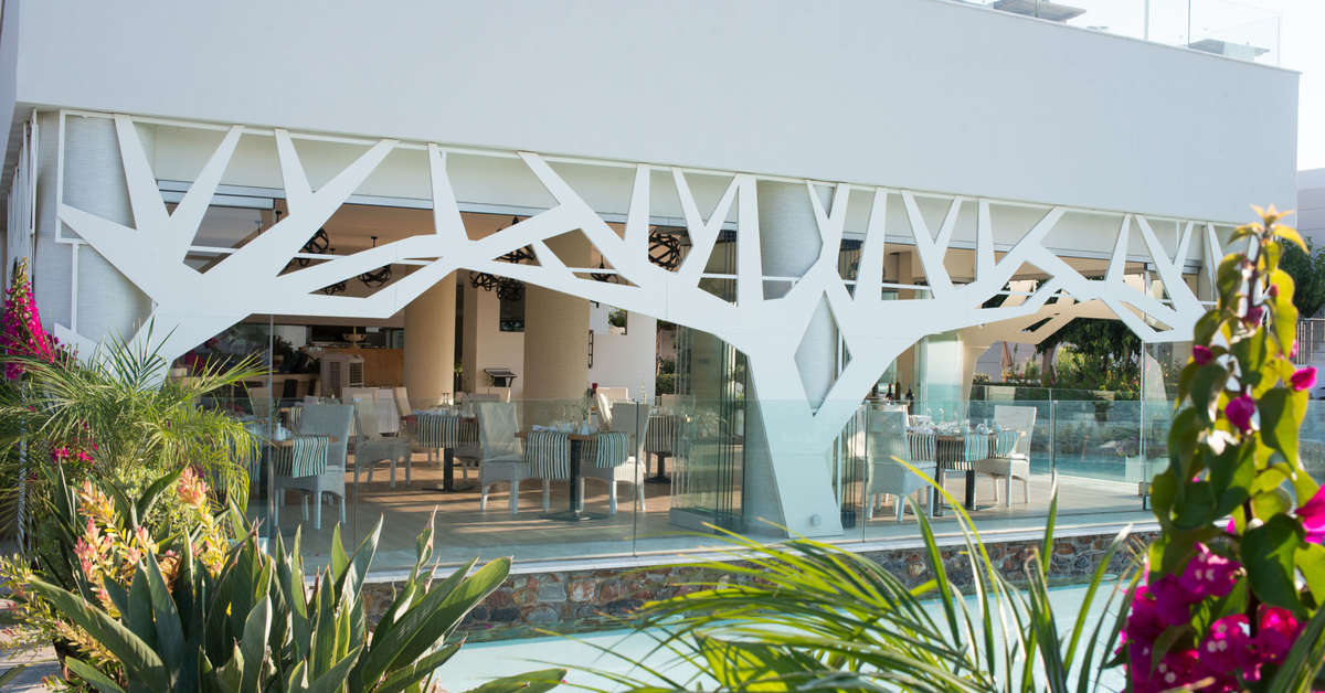 Een foto van de faciliteiten bij The Royal Blue Resort & Spa