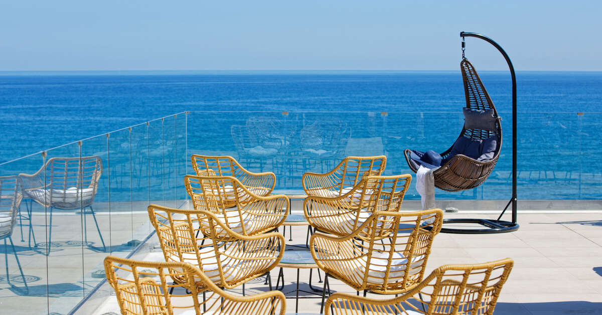 Een foto van het terras bij Hotel Archipelagos