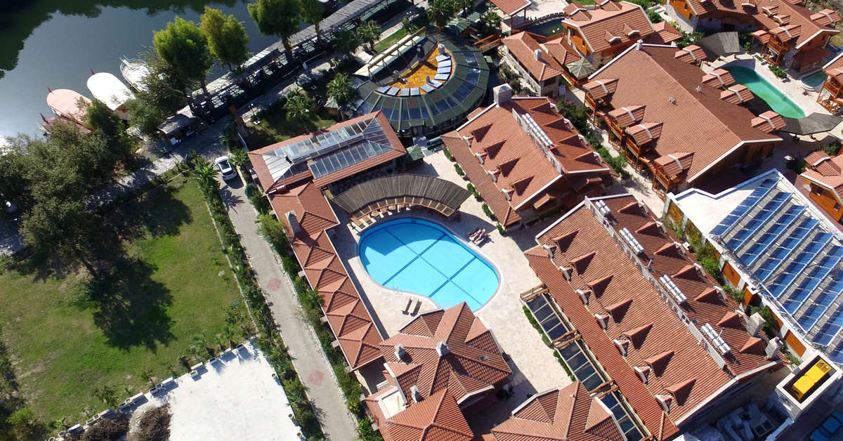 Een foto van de buitenkant van BC Spa Dalyan