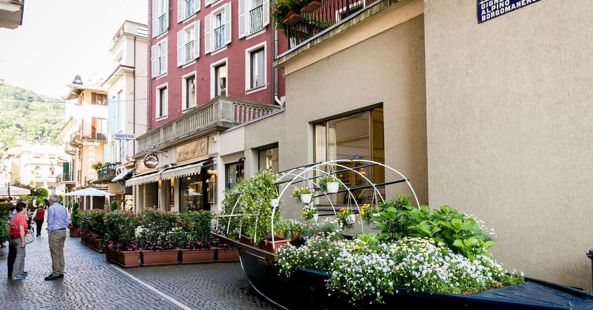 Een foto van de buitenkant van Hotel Milan Speranza au Lac