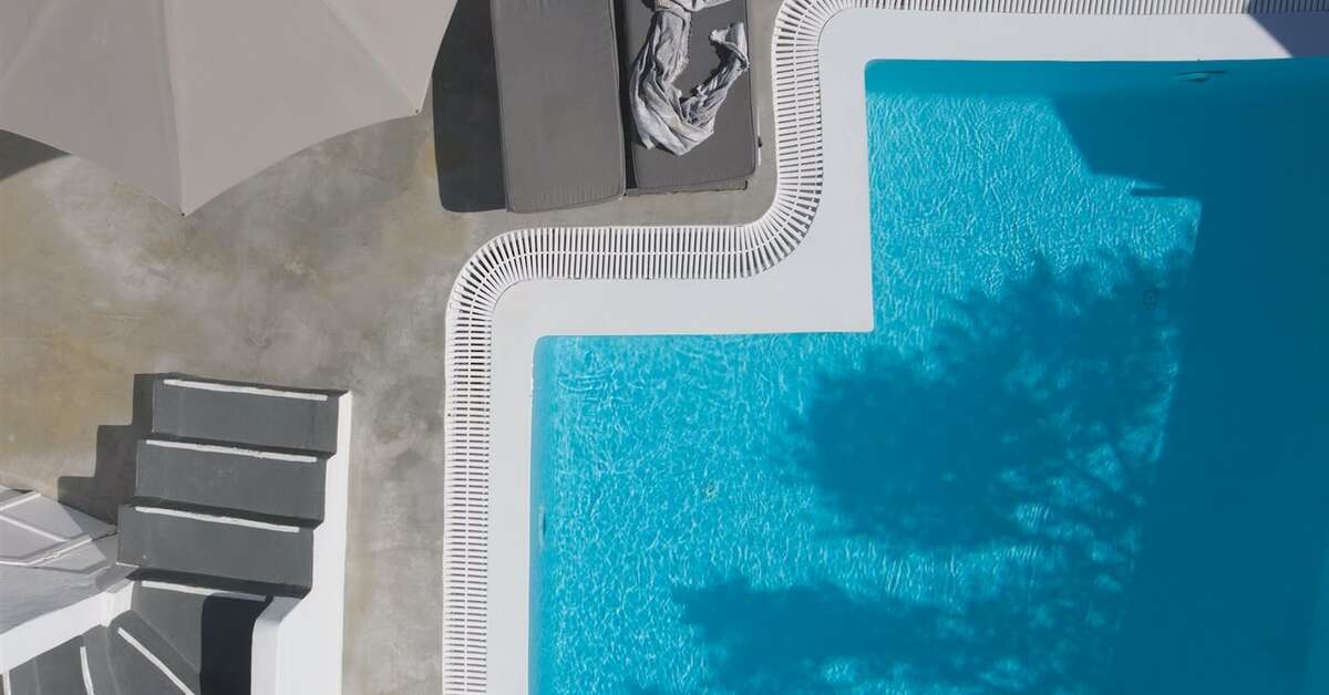 Een foto van het zwembad bij Remezzo Villas