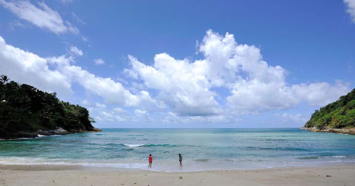 Een foto van het strand bij Phuket Marriott Resort & Spa Merlin Beach