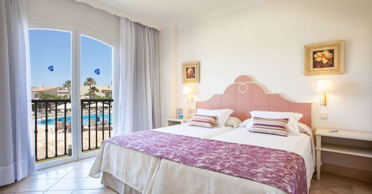 Ein Foto Grupotel Macarella Suites & Spa