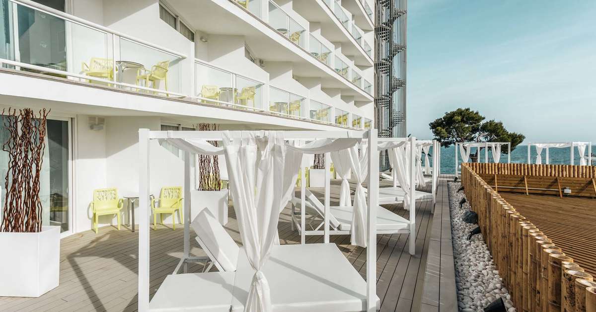 Een foto van de faciliteiten bij The Ibiza Twiins