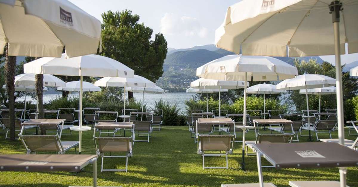 Een foto van het terras bij Park Hotel Casimiro Village