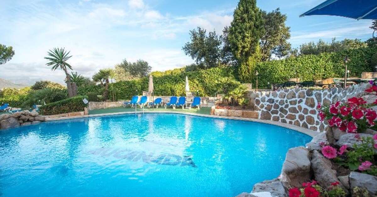 Een foto van het zwembad bij Aparthotel Ona Aucanada Club