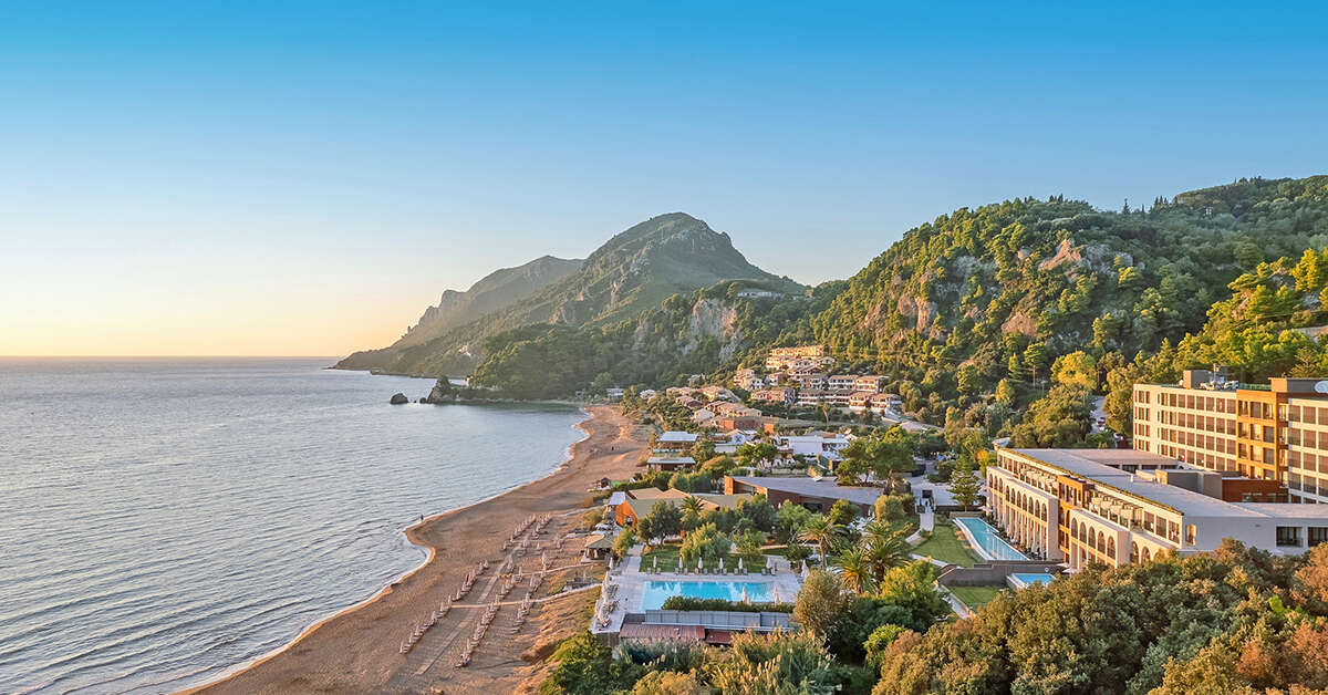 Een foto van het strand bij Domes of Corfu