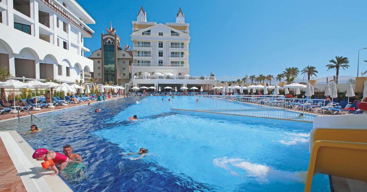 Een foto van het zwembad bij Dream World Resort & Spa