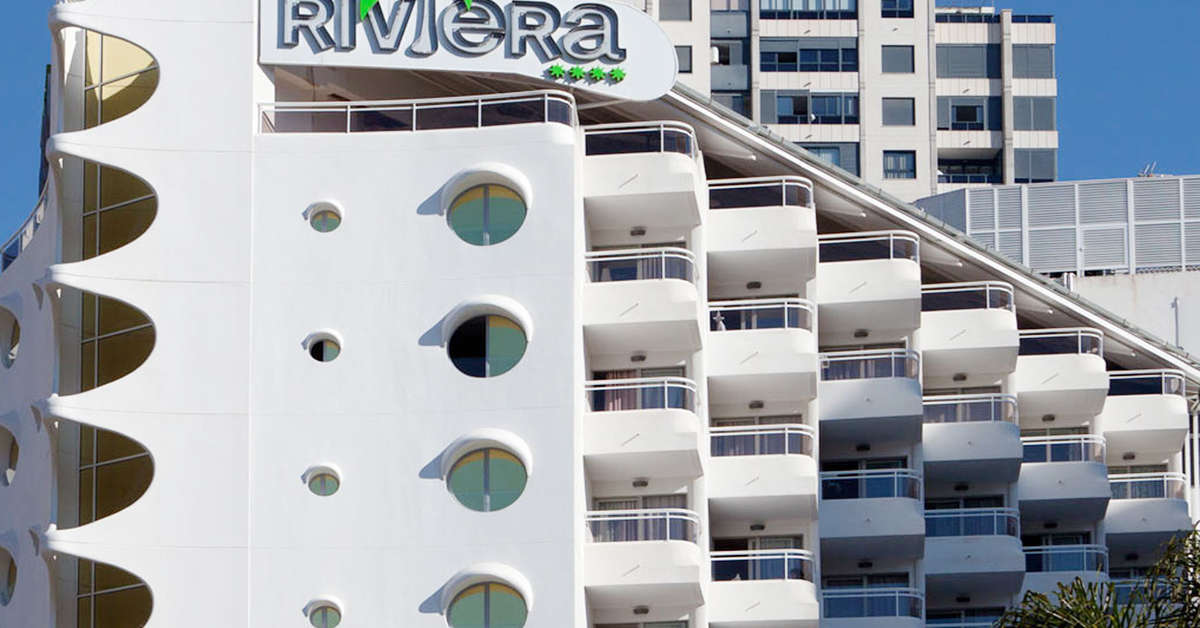 Een foto van het interieur van Riviera Beach Hotel