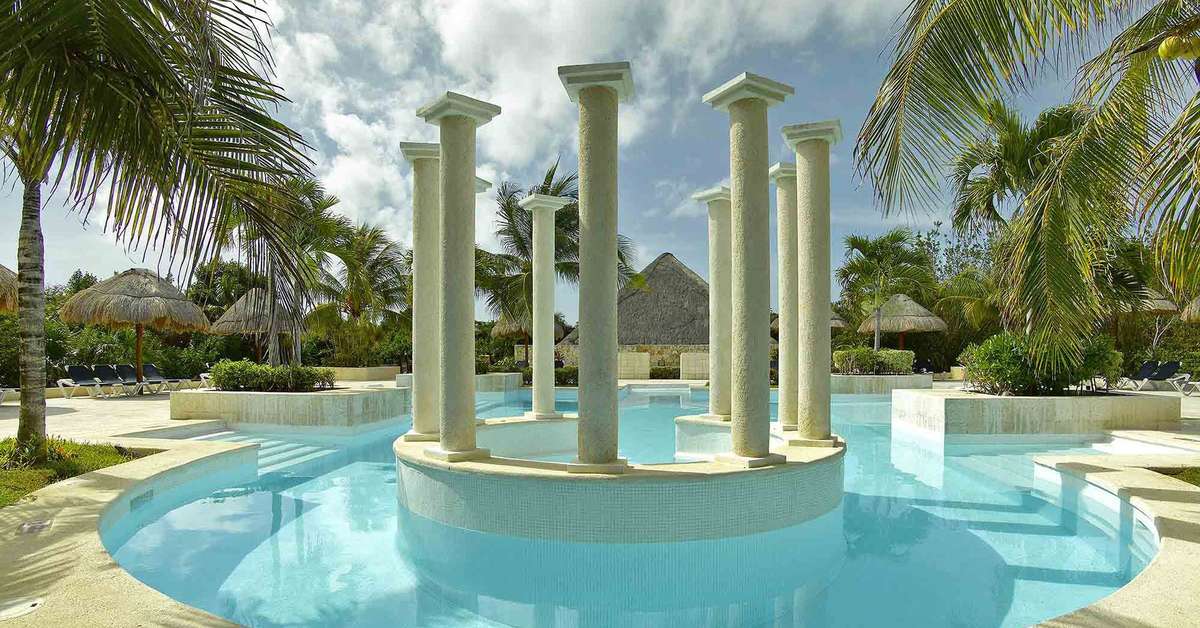 Een foto van het zwembad bij Grand Palladium White Sand Resort & Spa