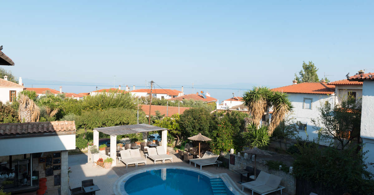 Een foto van een overzicht van Stamos Hotel