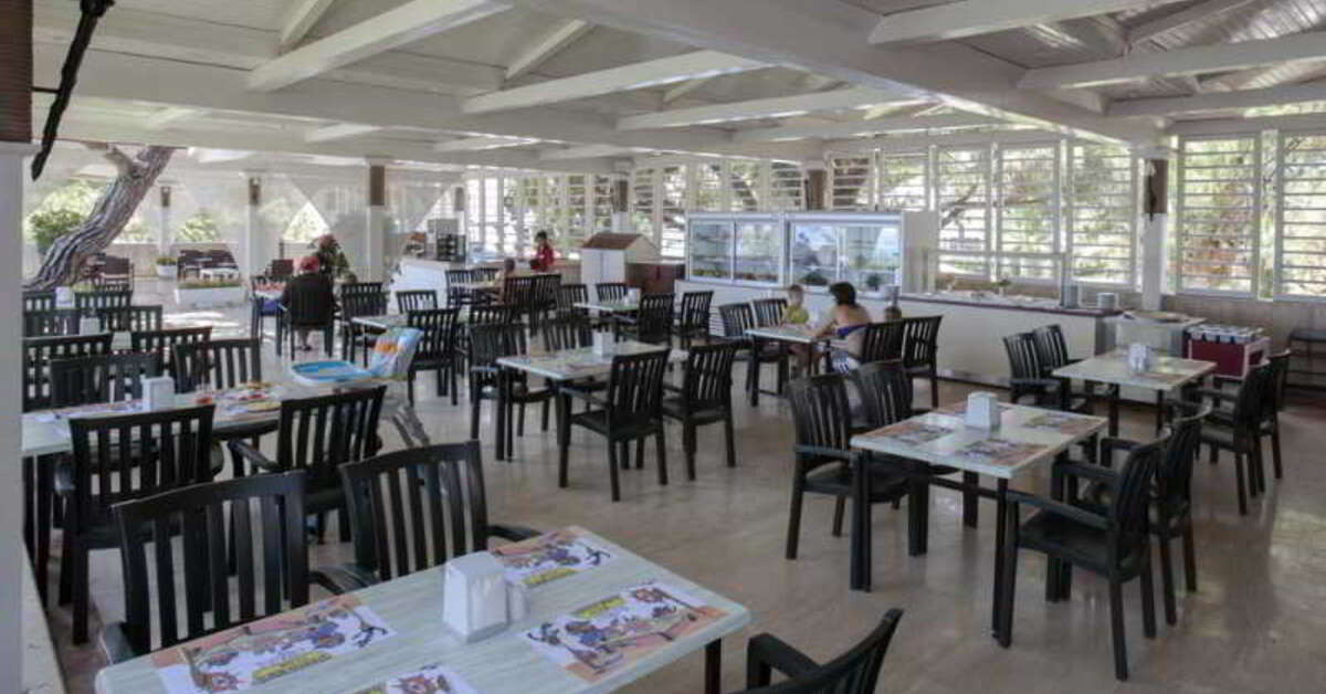 Een foto van de faciliteiten bij Pirate's Beach Club