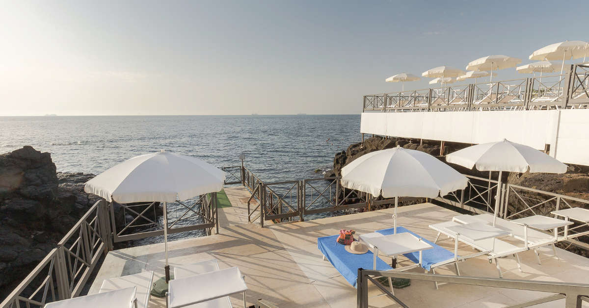 Een foto van het terras bij Hotel Nettuno