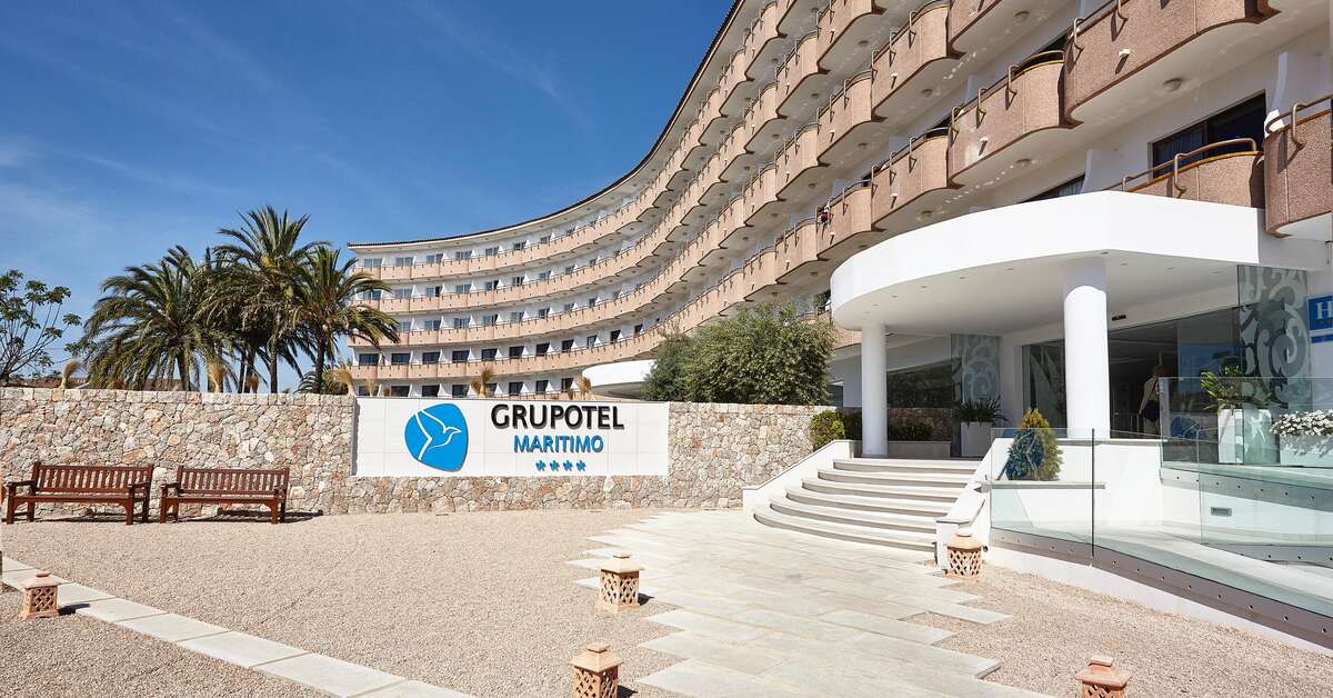 Ein Foto von der Außenansicht des Grupotel Maritimo