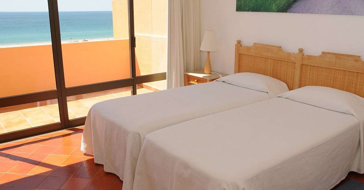 Ein Foto Meia Praia Lagos Beach Club Apartments