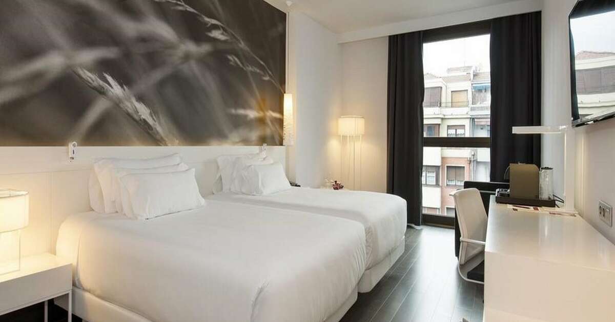 Een foto van NH Collection Villa de Bilbao