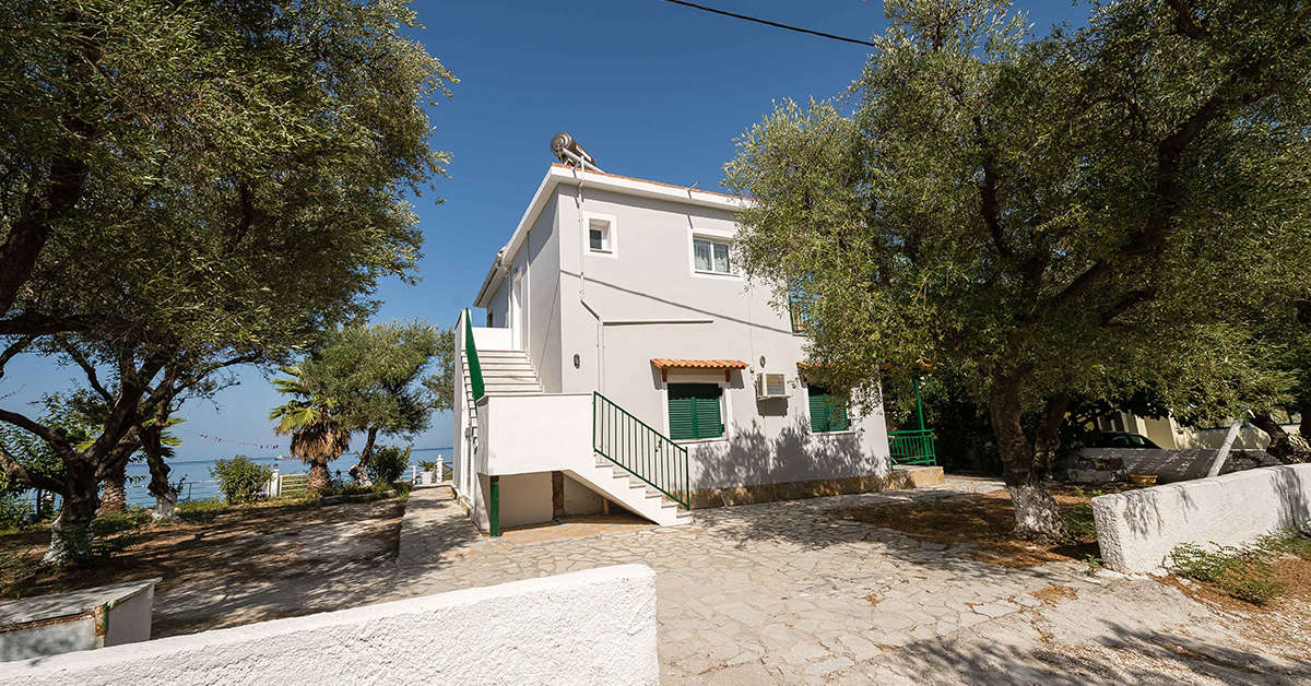Ein Foto von der Außenansicht des Laura Beach House