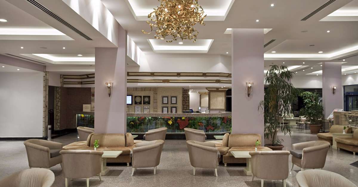 Een foto van het interieur van Sunrise Resort Hotel