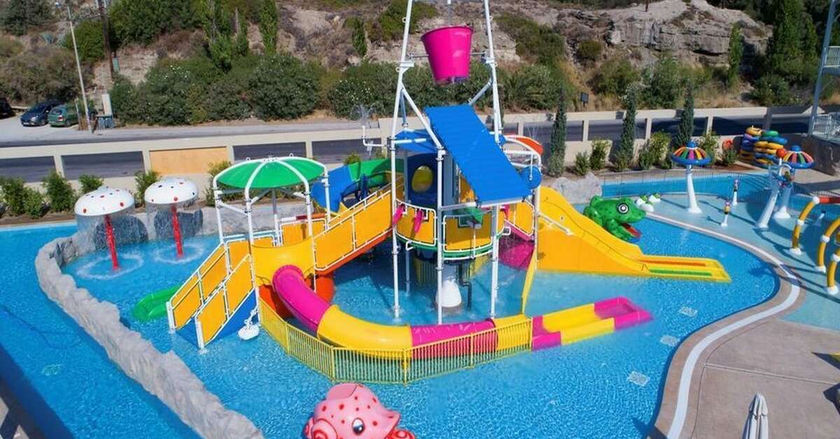 Een foto van het zwembad bij Amada Colossos Resort