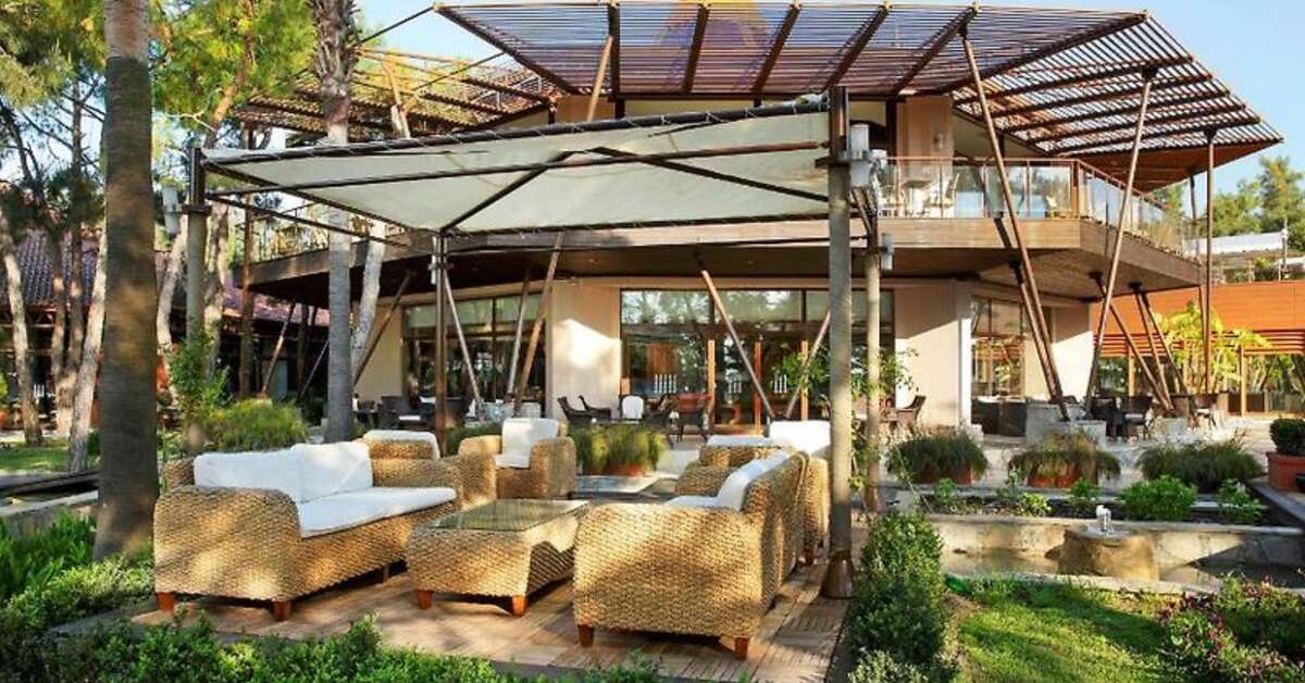 Een foto van het terras bij Marti Myra