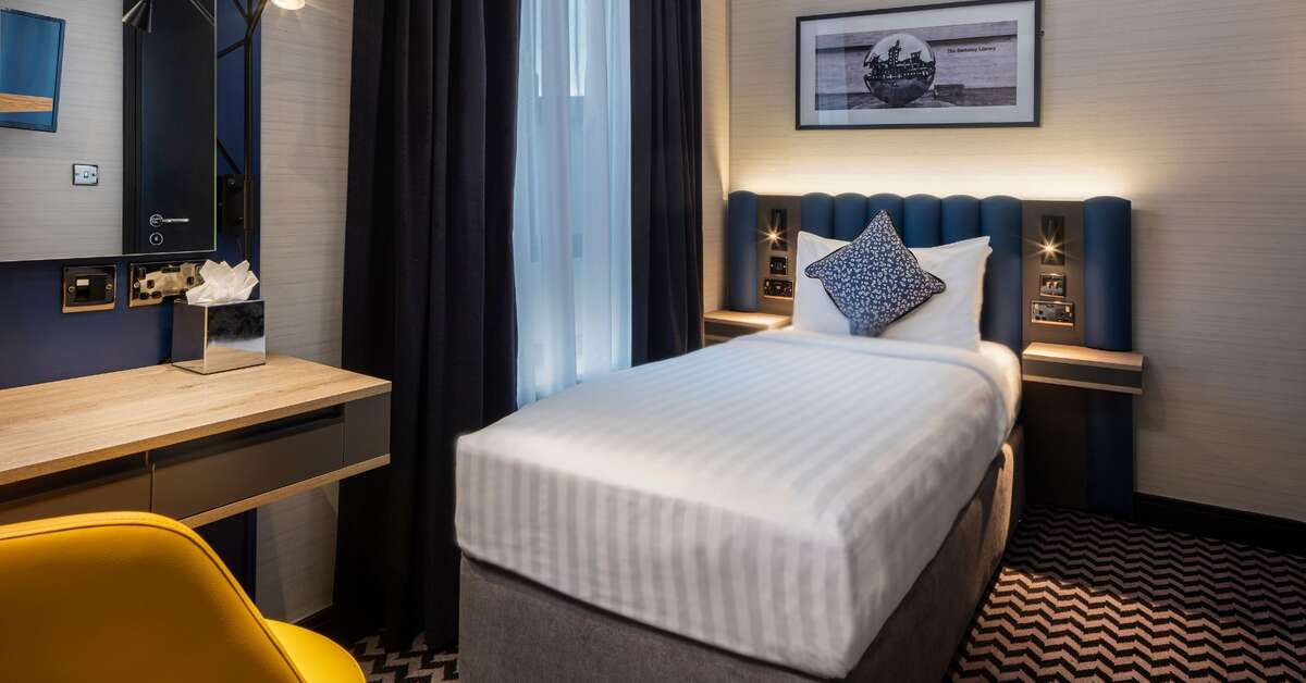 Een foto van The Academy Plaza Hotel