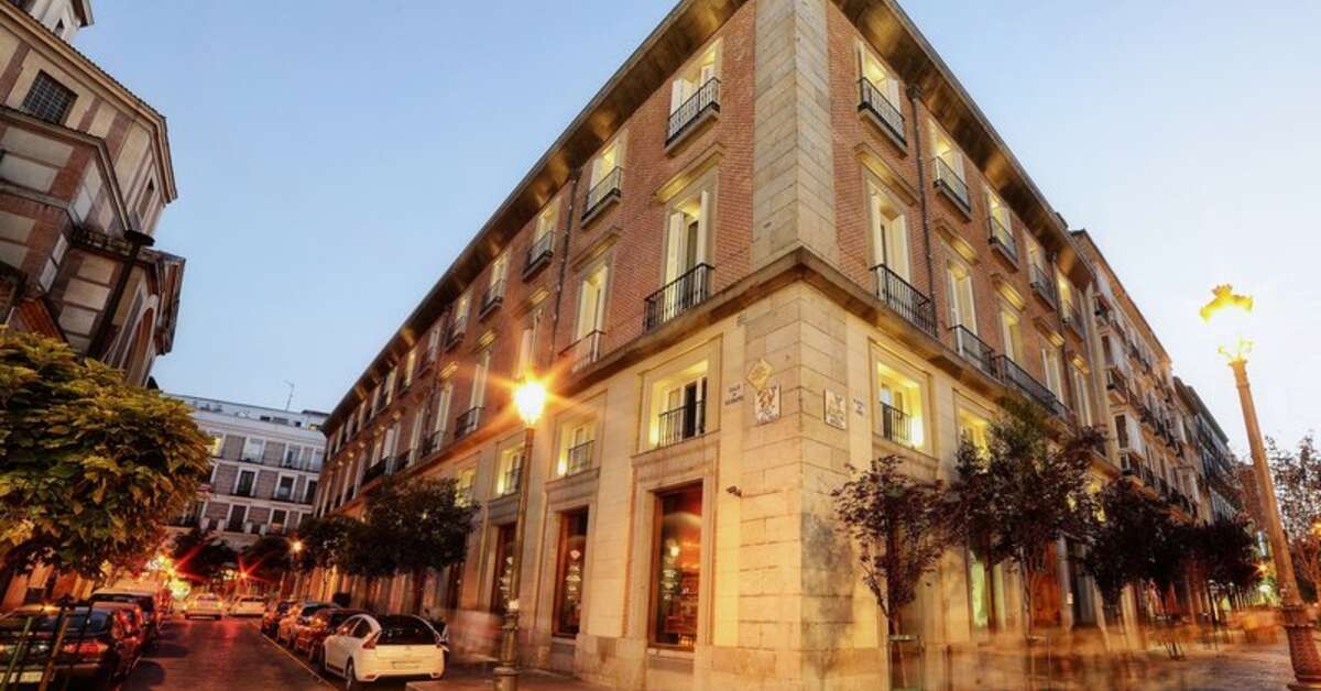 Een foto van de buitenkant van NH Collection Madrid Palacio de Tepa