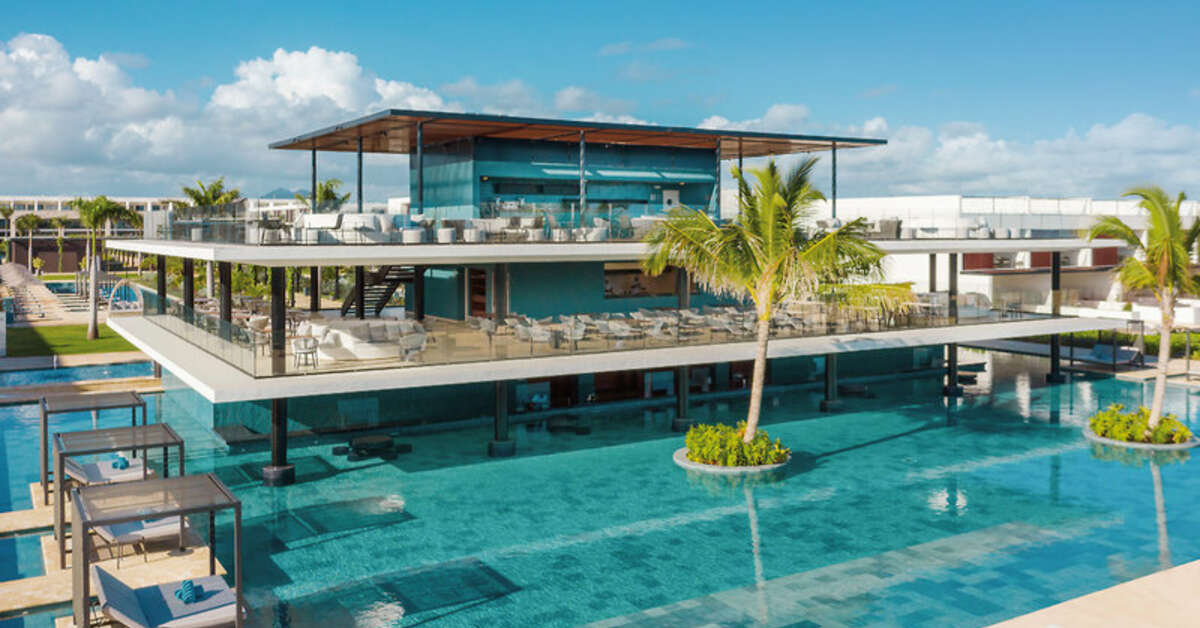 Ein Foto vom Pool im Live Aqua Beach Resort Punta Cana