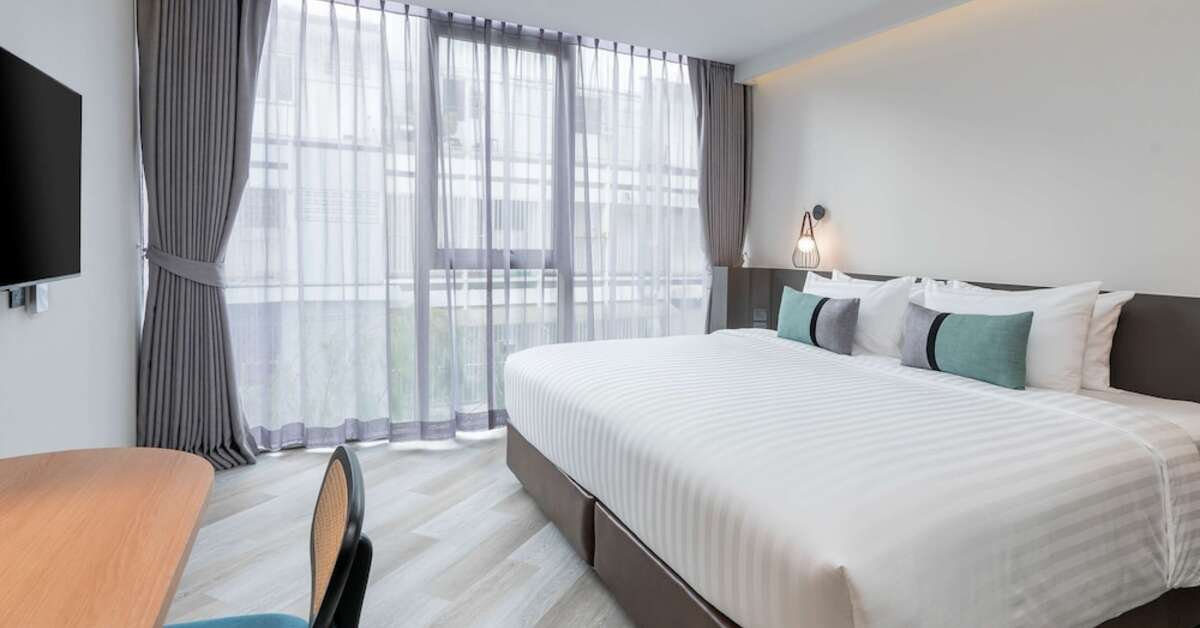 Een foto van Seekers Finders Rama IV Hotel SureStay Collection by BW