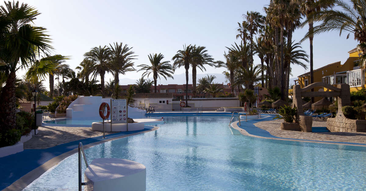 Een foto van het zwembad bij Hotel Playalinda