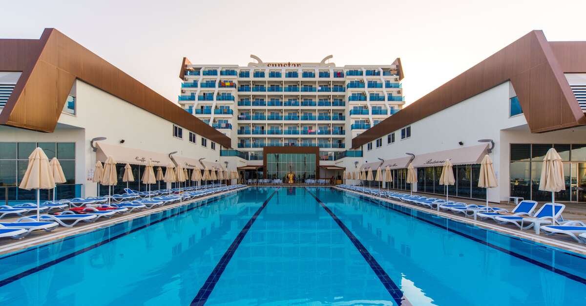 Een foto van het zwembad bij Sun Star Resort