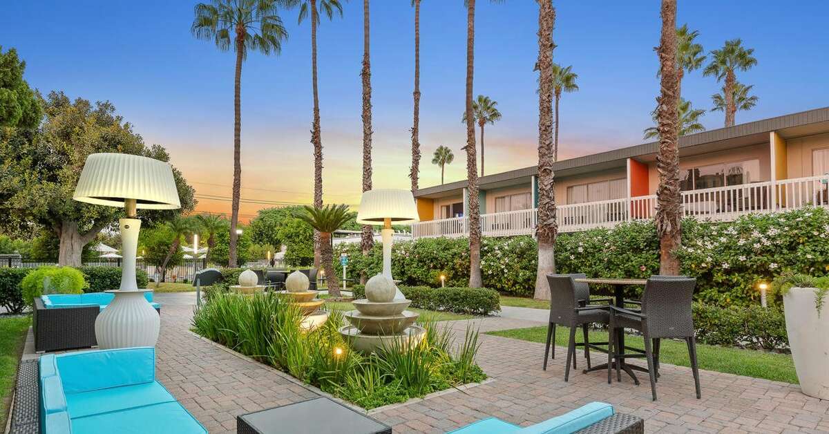 Een foto van The Anaheim Hotel