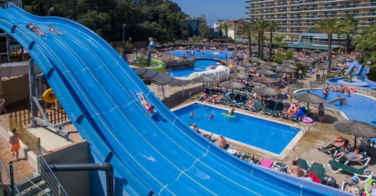Een foto van een overzicht van Rosamar Garden Resort