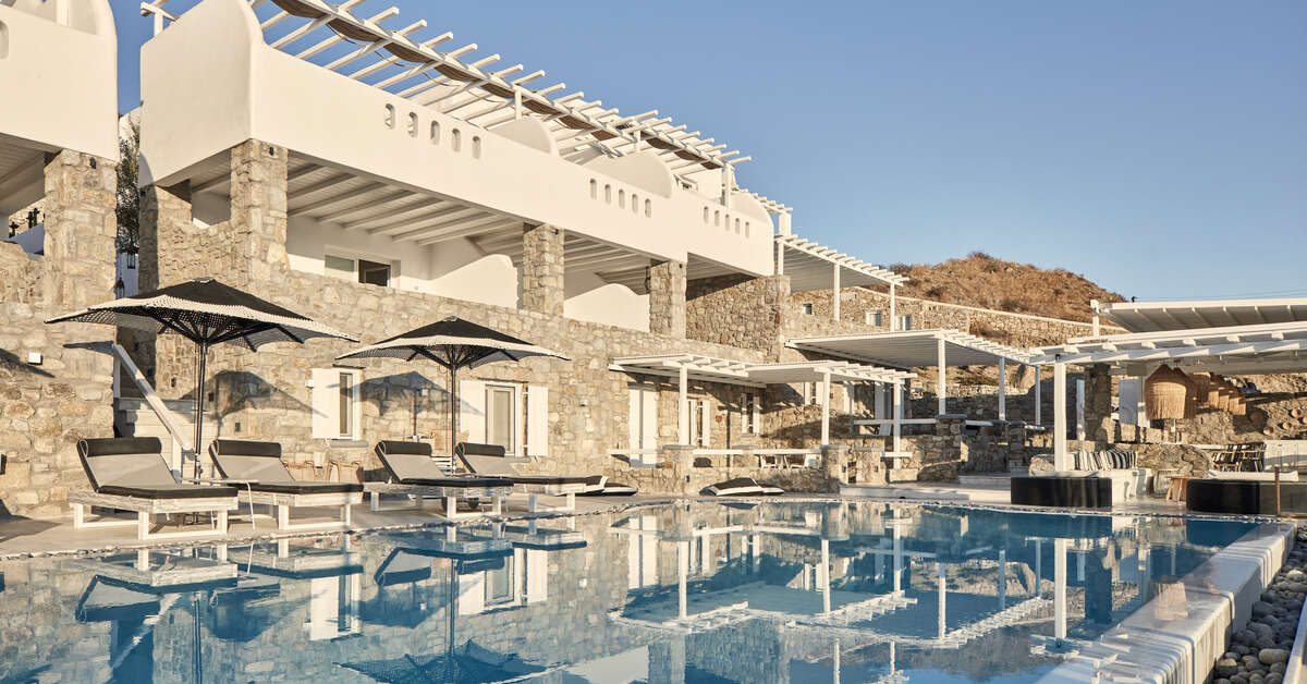 Een foto van het zwembad bij Mykonos No5 Suites & Villas