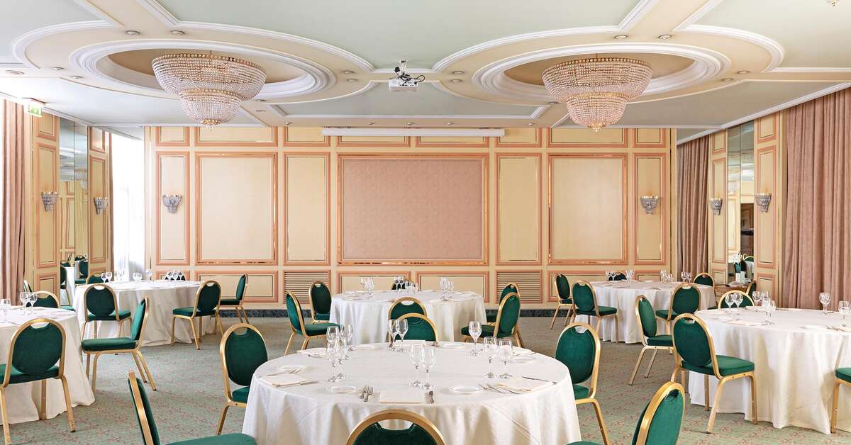 Een foto van Royal Garden Hotel