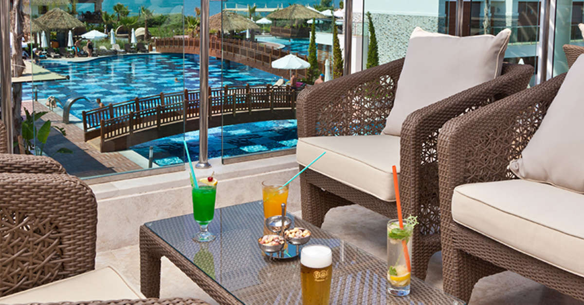 Een foto van het terras bij TUI Blue Belek
