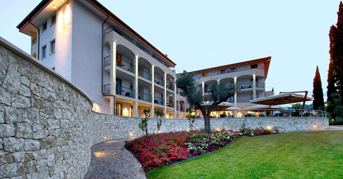 Een foto van de buitenkant van Hotel Villa Luisa Resort