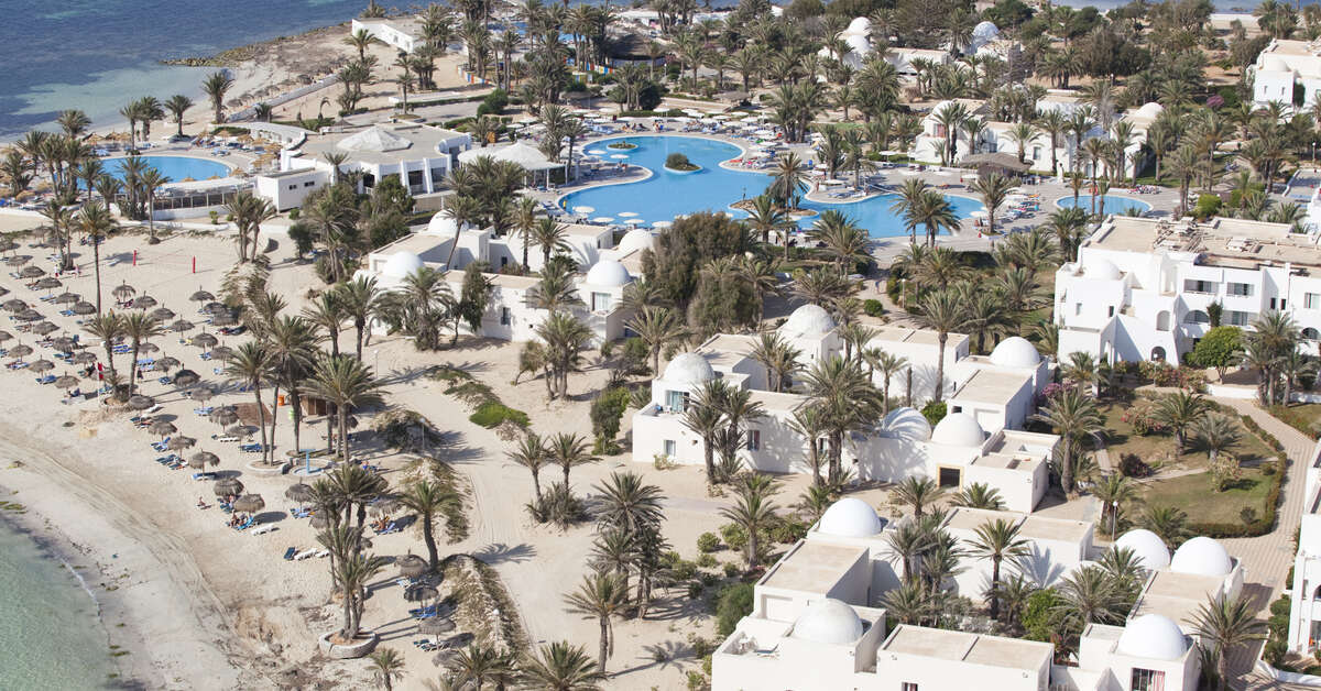 Ein Foto vom Pool im El Mouradi Djerba Menzel
