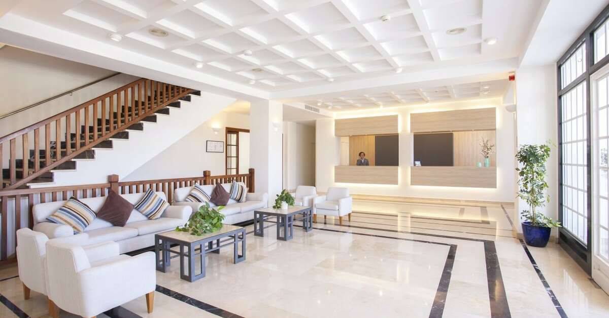 Een foto van het interieur van Grupotel Club Menorca