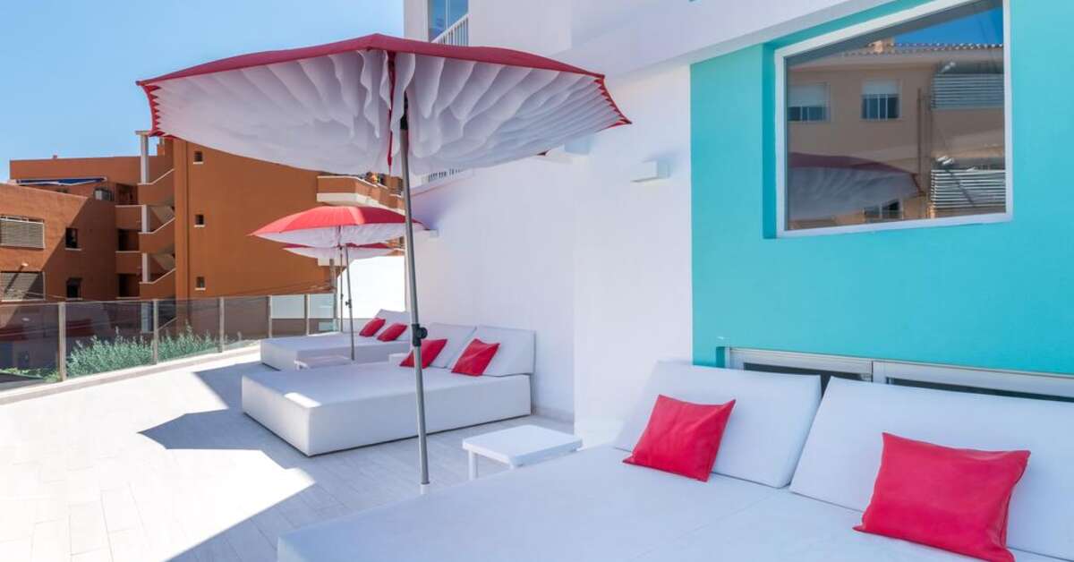 Een foto van het terras bij Plaza Santa Ponsa Boutique Hotel
