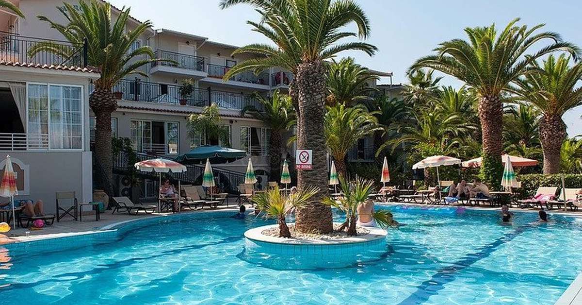 Een foto van het zwembad bij Margarita Hotel