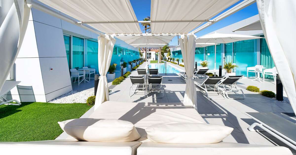 Een foto van het terras bij Hotel Nayra