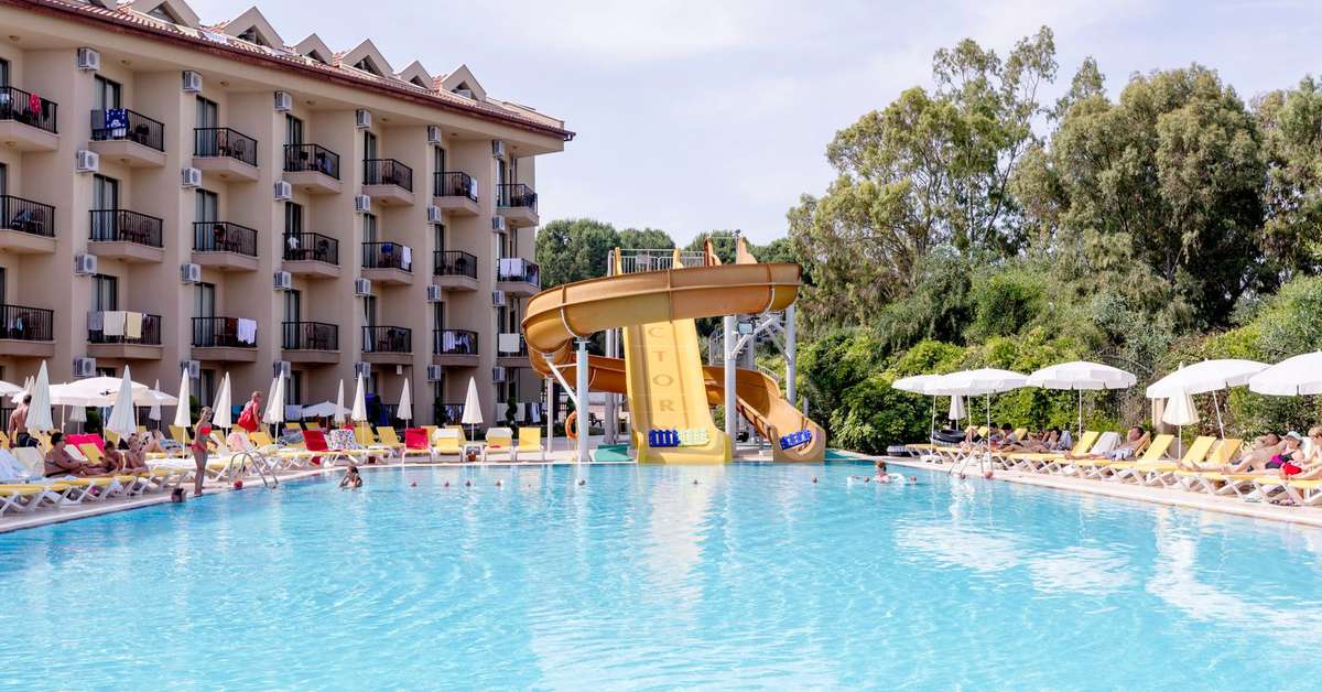 Een foto van het zwembad bij Victory Resort Hotel