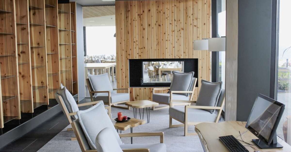 Een foto van het interieur van Pedras Do Mar Resort